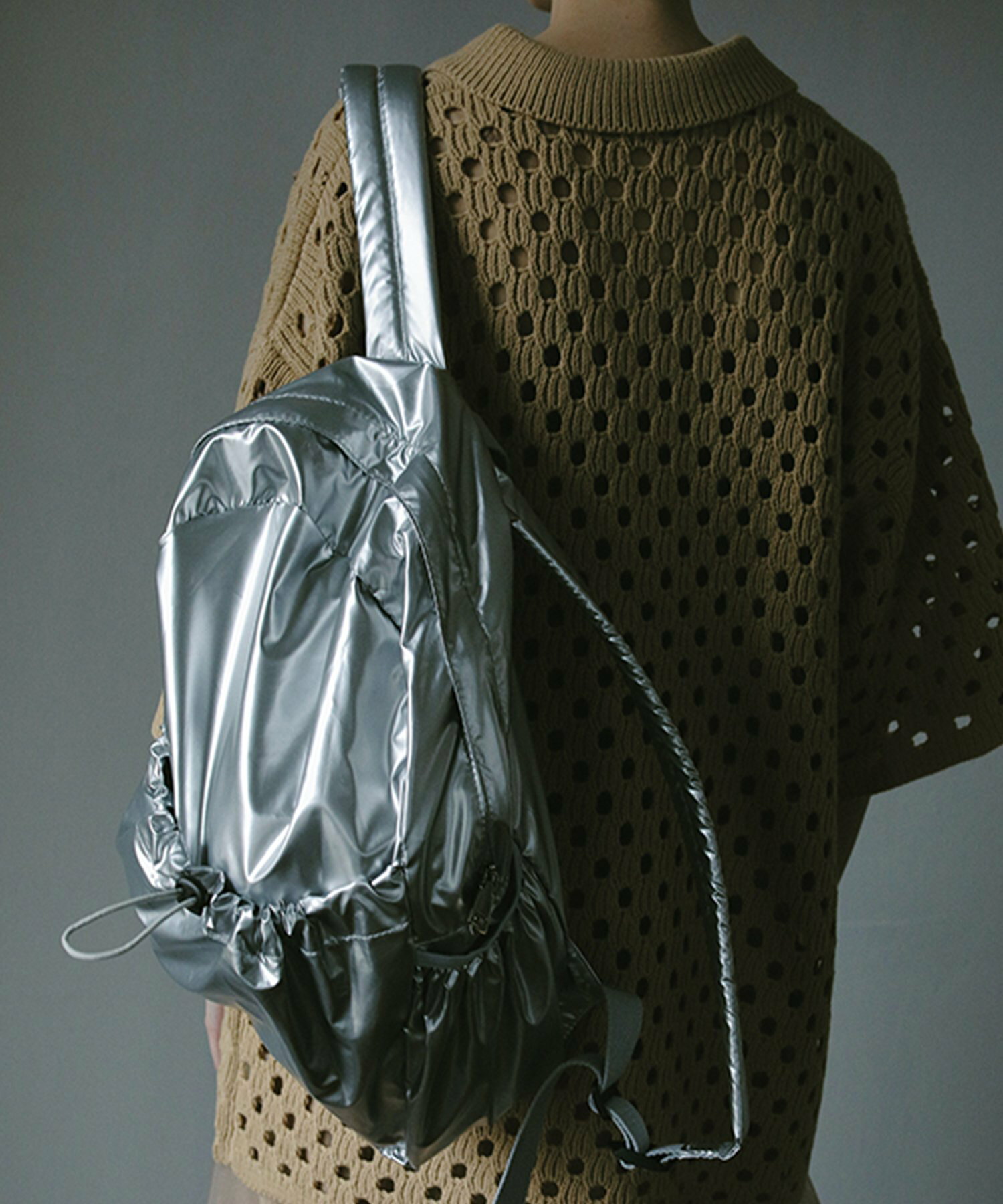 Nylon metal backpack / トレンド カラー シルバー ブラック バックパック